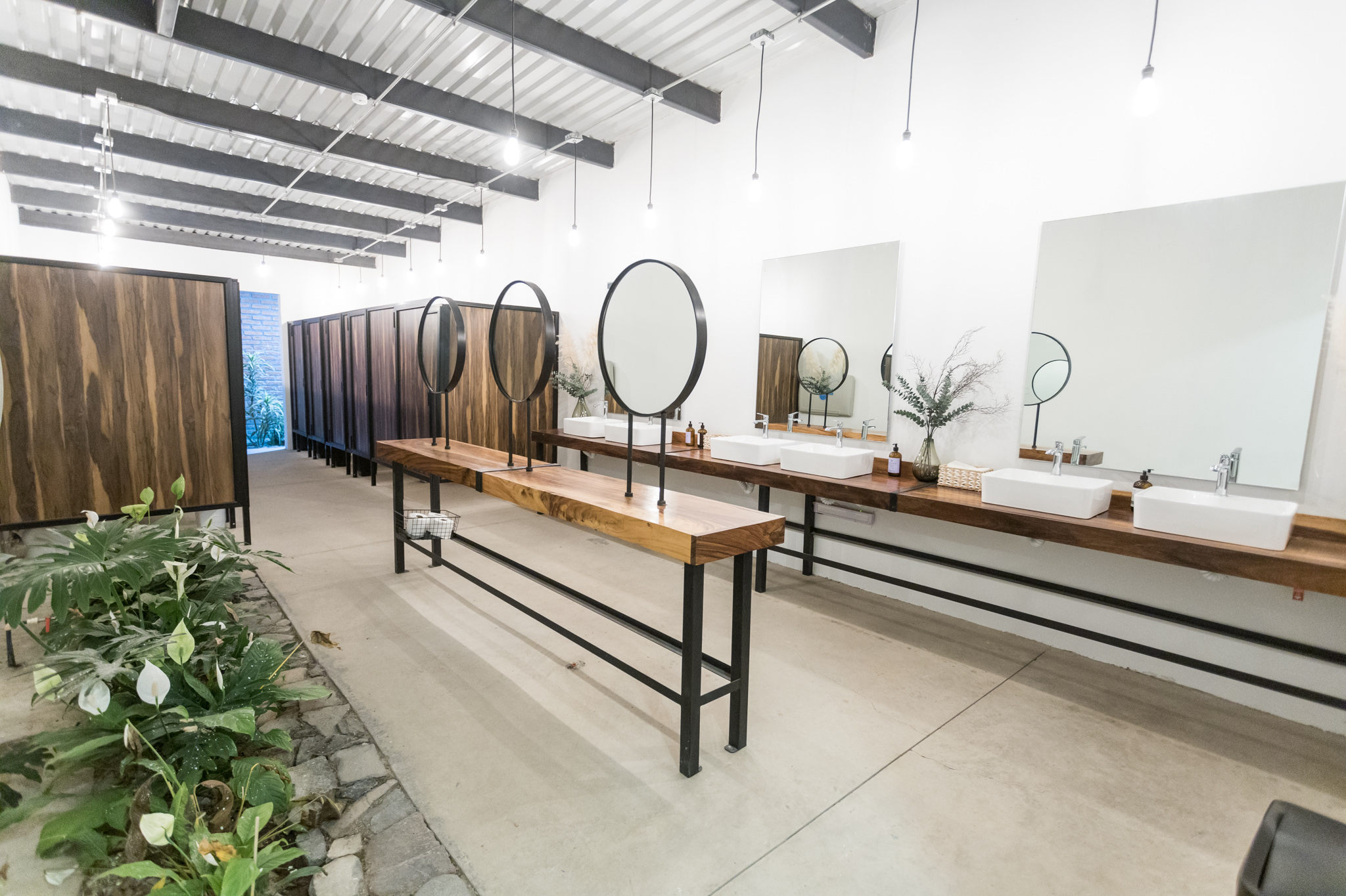 Baños Invitados Damas